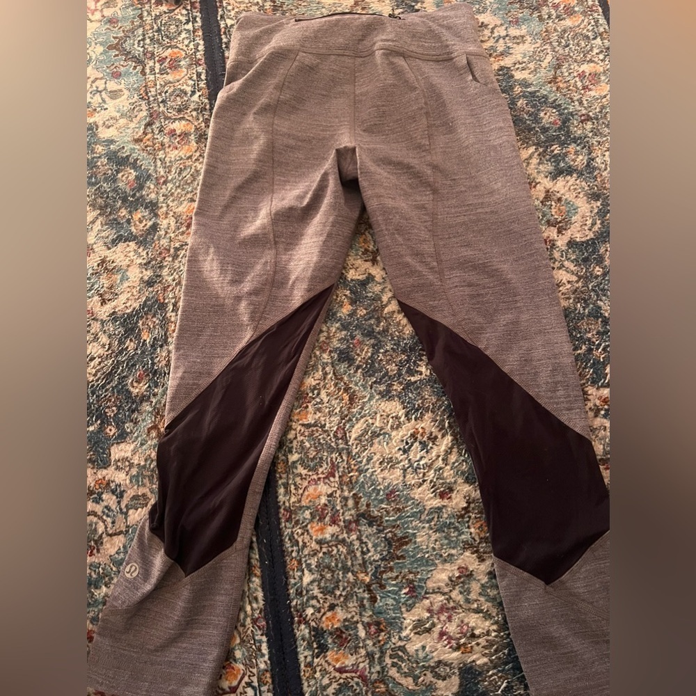 Lululemon mesh leggings crop size 4 - Picture 3 of 4